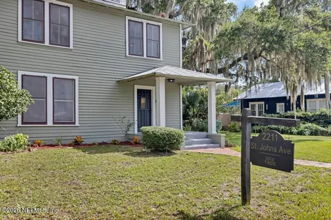 2211 St Johns Avenue Palatka FL 32177