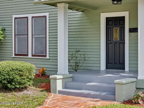 2211 St Johns Avenue Palatka FL 32177
