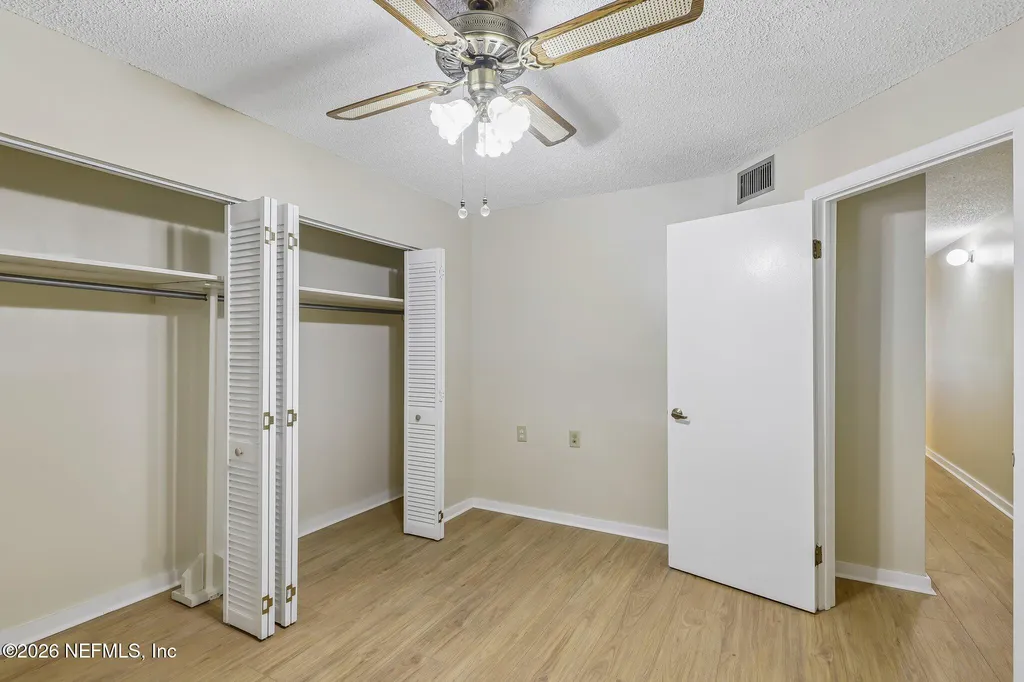 1071 Edgewood Avenue S Jacksonville FL 32205
