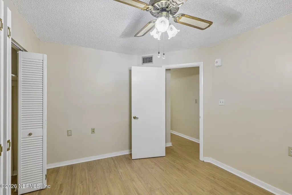 1071 Edgewood Avenue S Jacksonville FL 32205