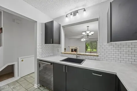 3801 Crown Point Road Jacksonville FL 32257