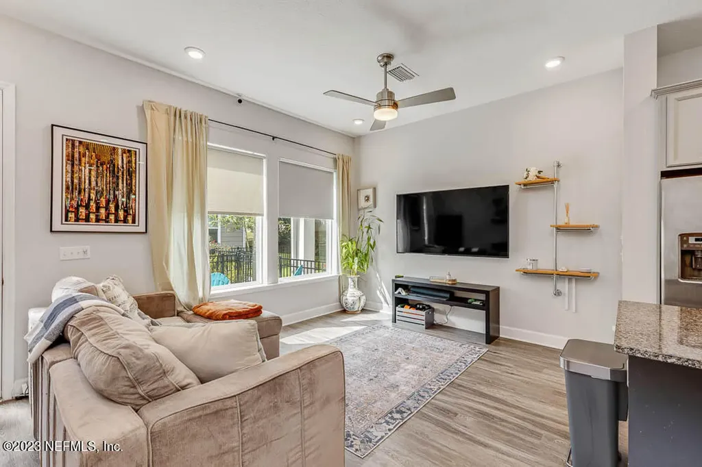 11475 Surfline Court Jacksonville FL 32256