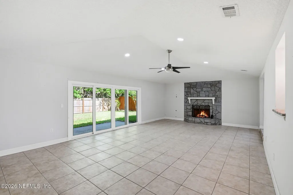 11066 Fairbanks Grant Road W Jacksonville FL 32223