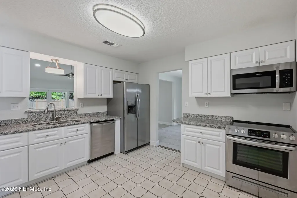 11066 Fairbanks Grant Road W Jacksonville FL 32223