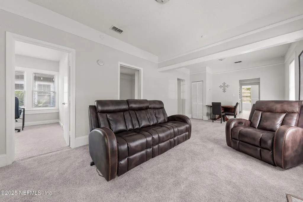 683 Bridal Avenue Jacksonville FL 32205