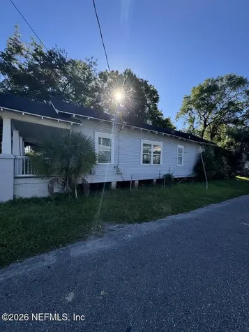 1050 W 8th Street Jacksonville FL 32209