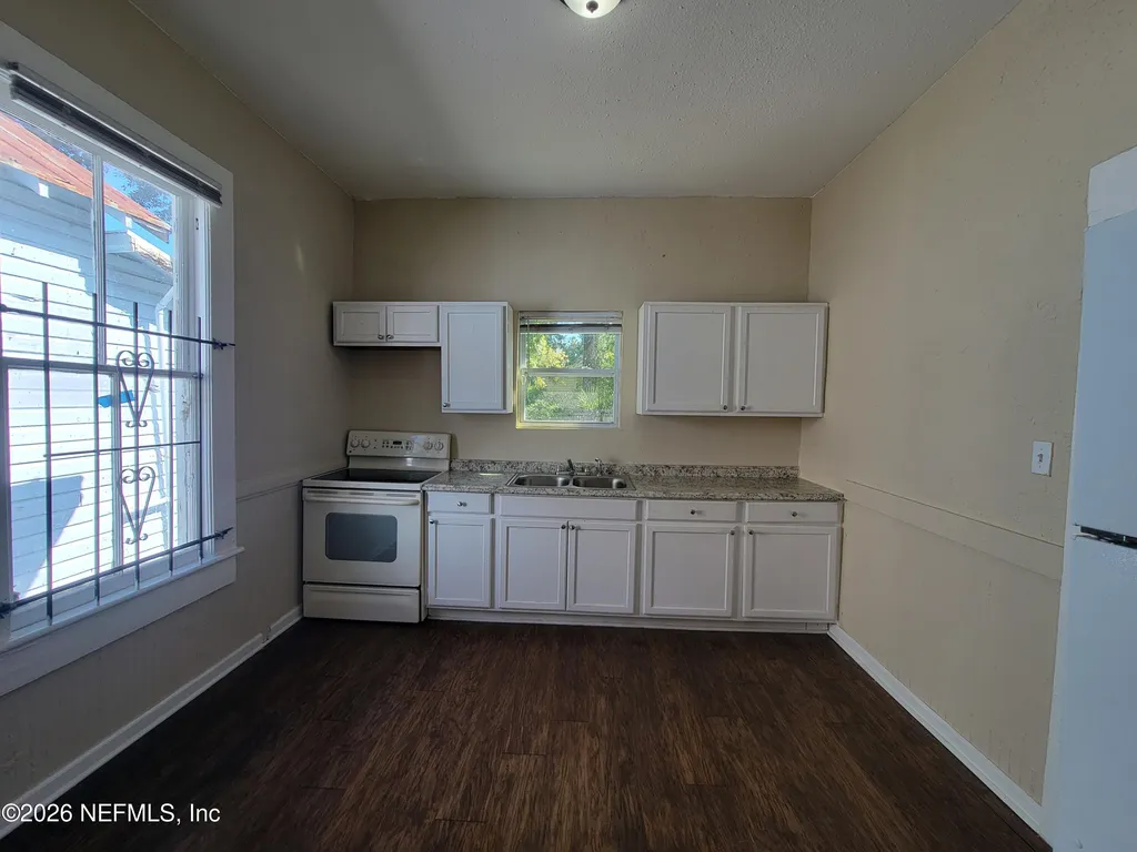 1327 Cleveland Street Jacksonville FL 32209
