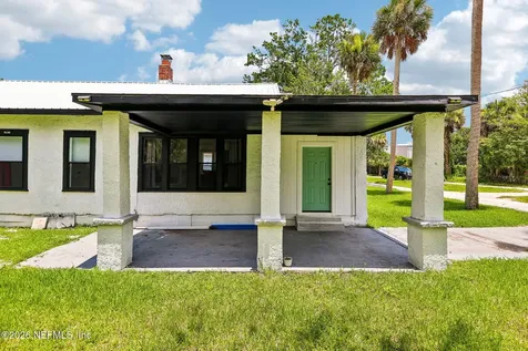 134 Knight Place Daytona Beach FL 32114