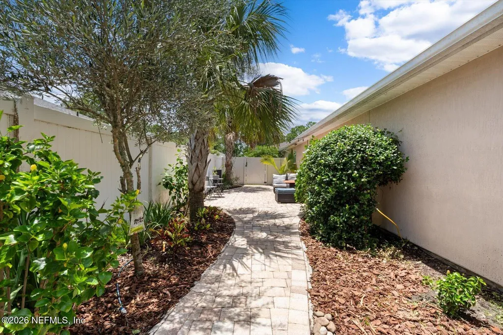 24 Riviera Estates Court Palm Coast FL 32164