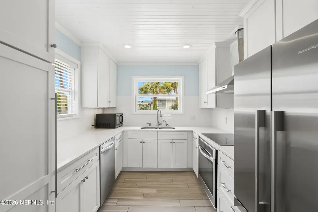 200 Walnut Street Neptune Beach FL 32266