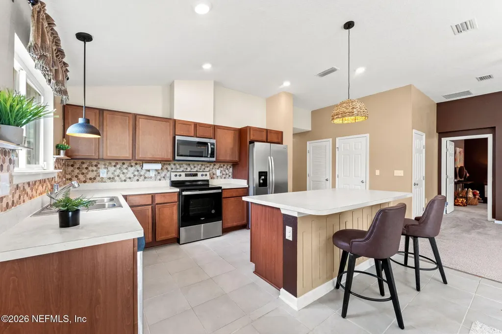 1327 Panther Lake Parkway Jacksonville FL 32221