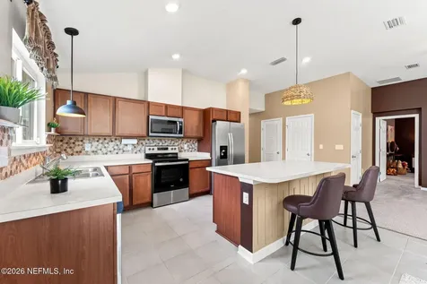 1327 Panther Lake Parkway Jacksonville FL 32221