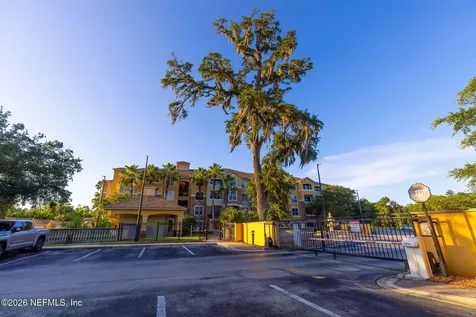 8539 Gate Parkway Jacksonville FL 32216