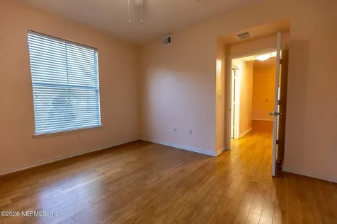 8539 Gate Parkway Jacksonville FL 32216