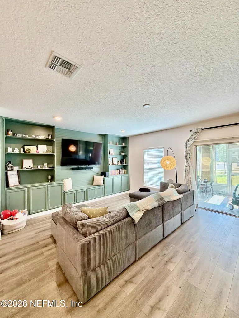 3284 Penny Cove Lane Jacksonville FL 32218