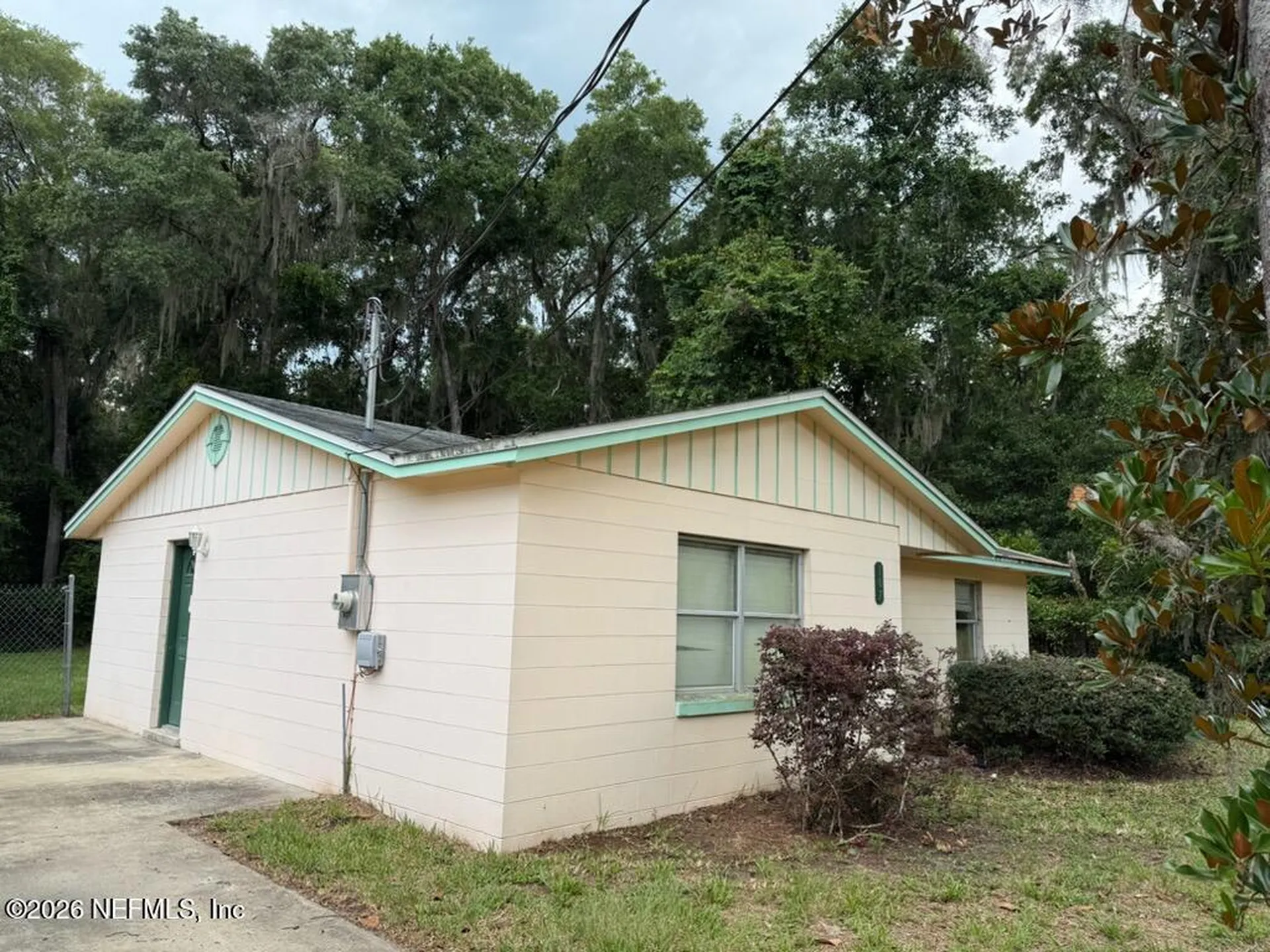 107 Woodlawn Road Satsuma FL 32189
