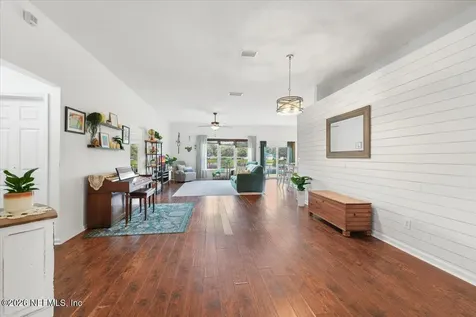 14196 Fish Eagle Drive E Jacksonville FL 32226