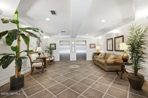 4480 Deerwood Lake Parkway Jacksonville FL 32216