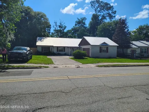 611 Moseley Avenue Palatka FL 32177
