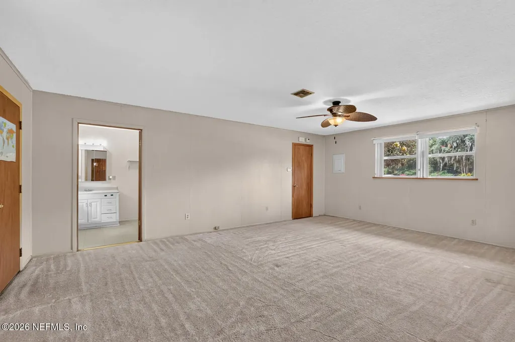 131 Dunn Avenue San Mateo FL 32187