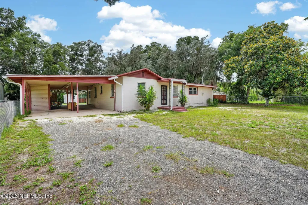 131 Dunn Avenue San Mateo FL 32187