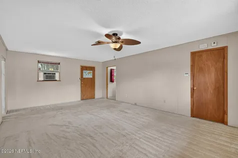 131 Dunn Avenue San Mateo FL 32187