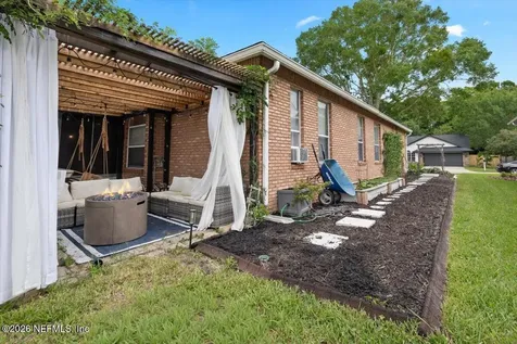 2118 Birch Bark Court E Jacksonville FL 32246