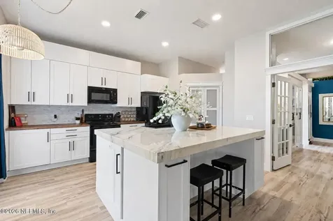 2118 Birch Bark Court E Jacksonville FL 32246