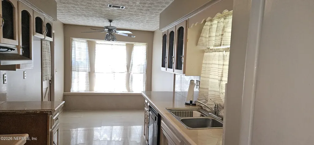 3839 Fernglen Drive Jacksonville FL 32277