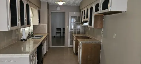 3839 Fernglen Drive Jacksonville FL 32277