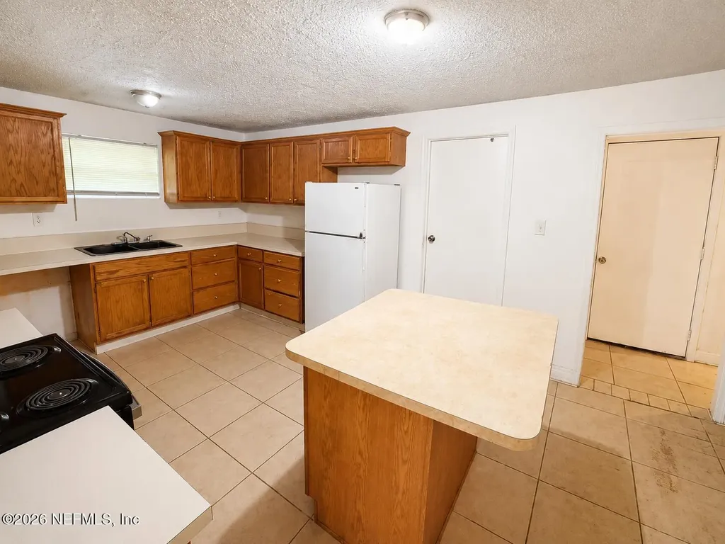 8903 Washington Avenue Jacksonville FL 32208