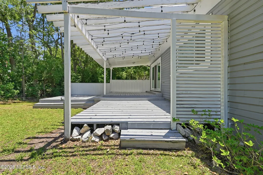 325 S Lake Avenue Lake Butler FL 32064