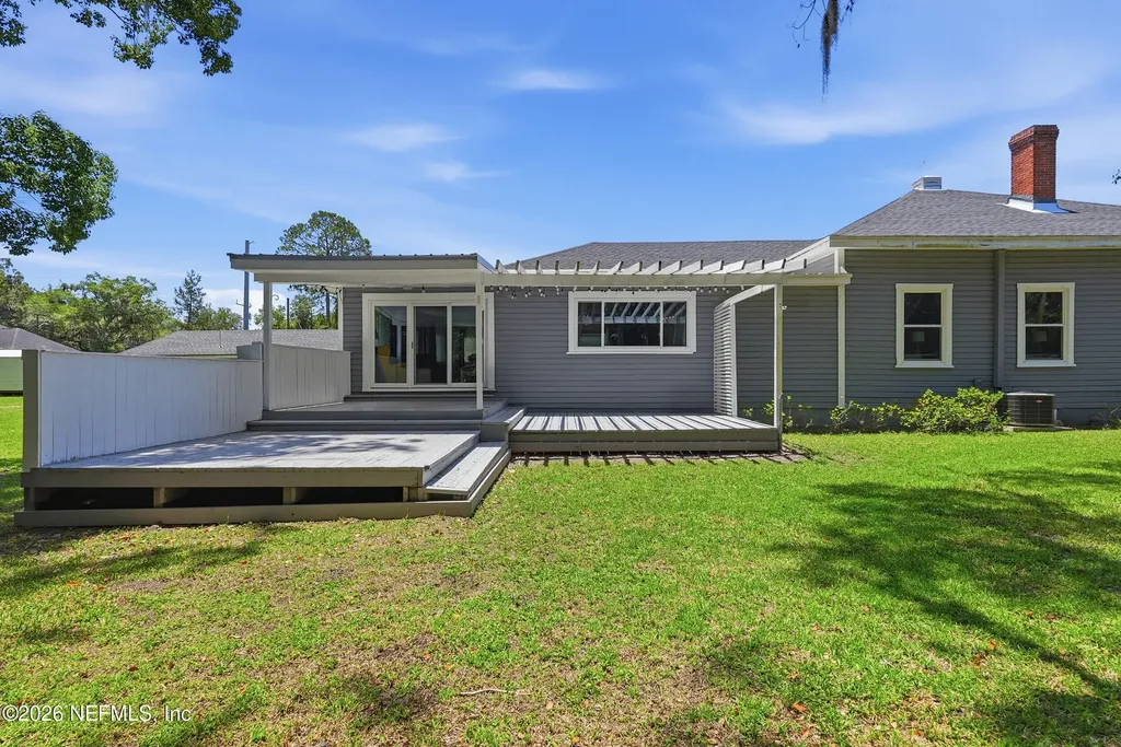 325 S Lake Avenue Lake Butler FL 32064