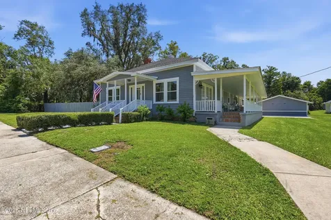 325 S Lake Avenue Lake Butler FL 32064