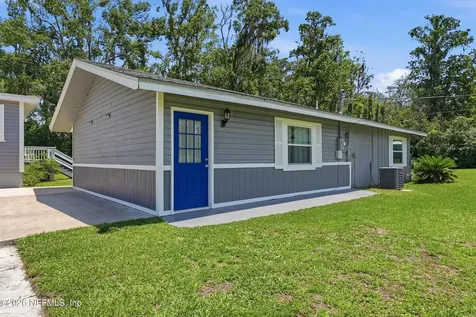 325 S Lake Avenue Lake Butler FL 32064