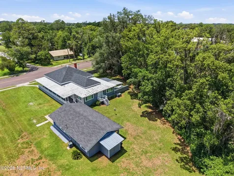 325 S Lake Avenue Lake Butler FL 32064