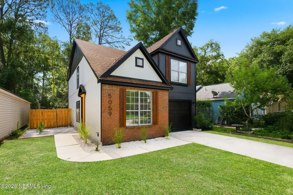 5059 Glen Alan Court N Jacksonville FL 32210