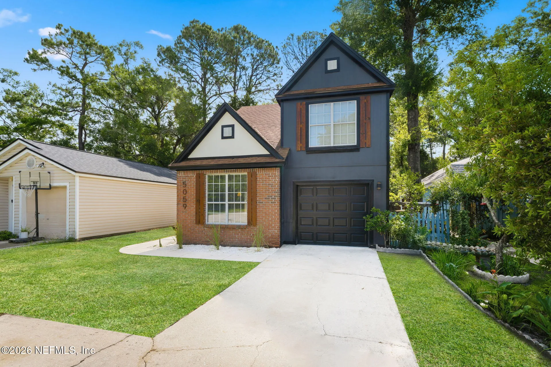5059 Glen Alan Court N Jacksonville FL 32210
