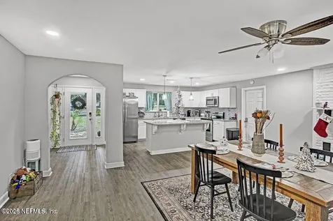 1542 Cellar Circle Jacksonville FL 32225
