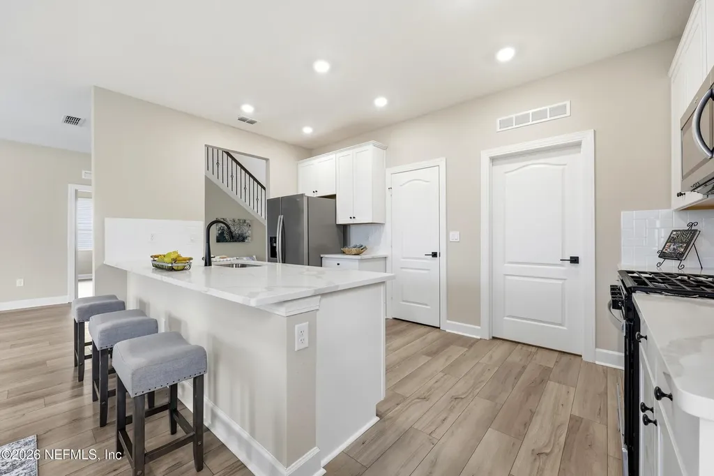 3978 Gareys Ferry Way Middleburg FL 32068