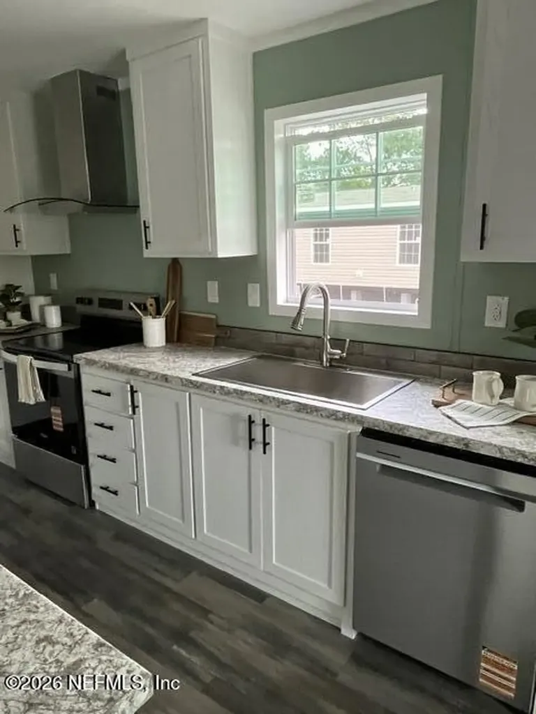 27418 W Third Avenue Hilliard FL 32046