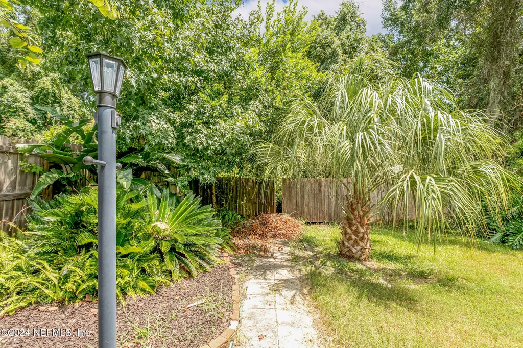 8621 Goodbys Trace Drive Jacksonville FL 32217
