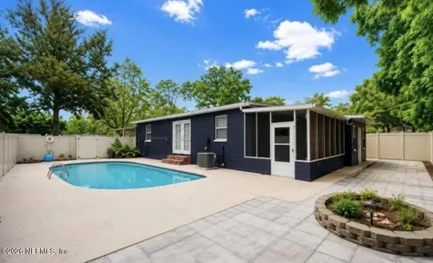 6419 N Ballejo Court N Jacksonville FL 32210