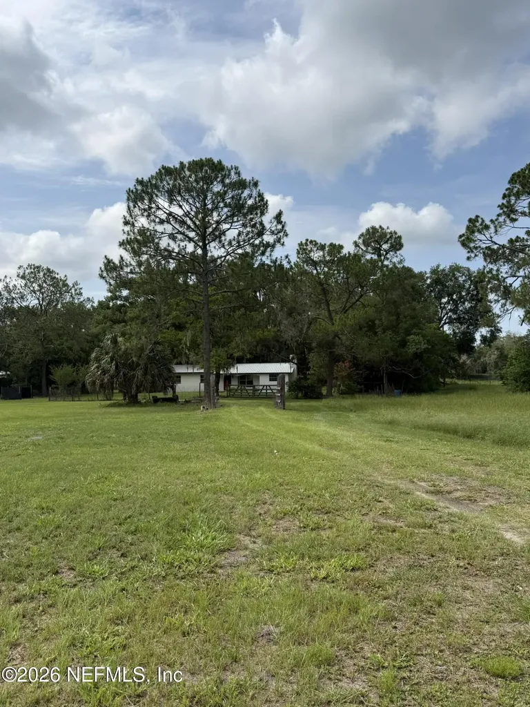 7451 Crill Avenue Palatka FL 32177