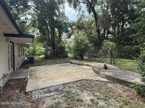 7451 Crill Avenue Palatka FL 32177