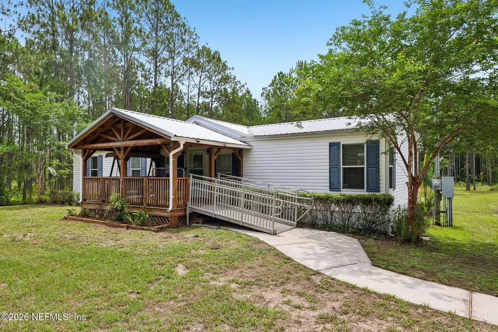 341 Volusian Forest Trail Pierson FL 32180