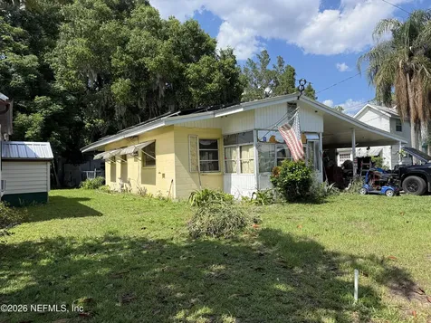 306 Eucalyptus Avenue Crescent City FL 32112