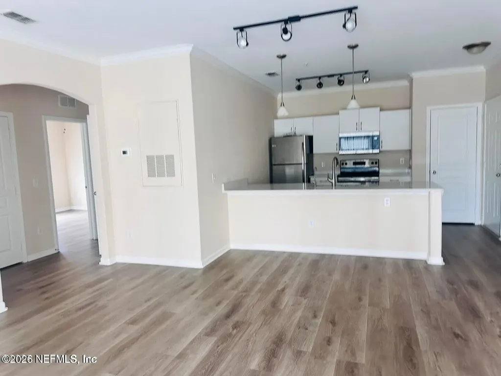 8290 Gate Parkway W Jacksonville FL 32216