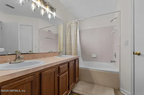 3823 Union Pacific Drive W Jacksonville FL 32246