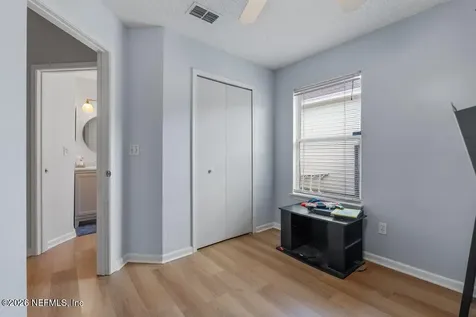 3823 Union Pacific Drive W Jacksonville FL 32246